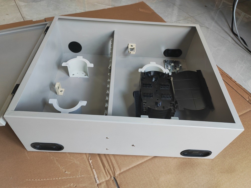 LC/DX One Door Wall Mount Fiber Optic Enclosure APC/UPC Grey ODF 72Port 144Core