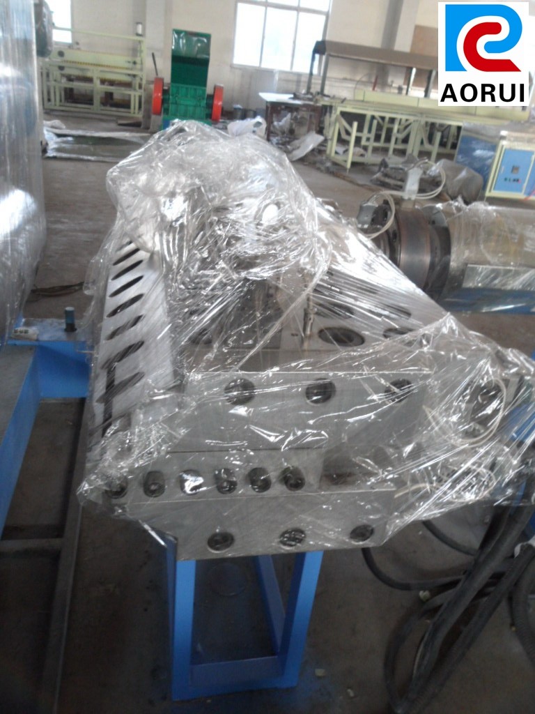 PVC WPC Plastic Board Production Line , High Output PVC Board Making Machine