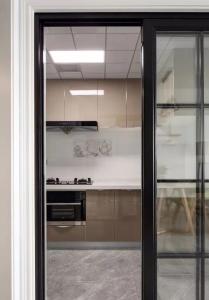 China Glass Sliding 2.0mm 6063 T5 Aluminum Door Profile wholesale