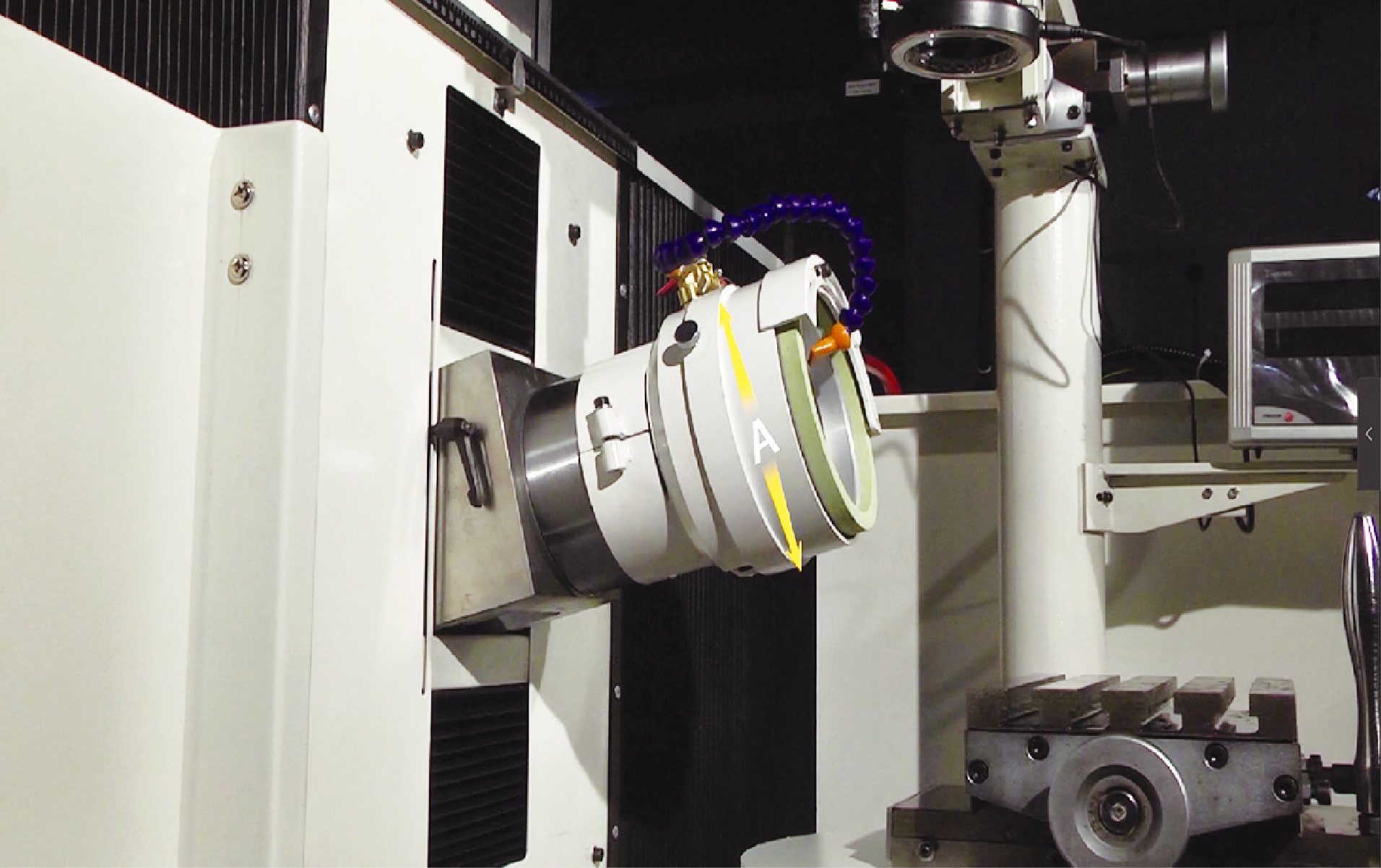 Polycrystalline Diamond 0.001mm PCD Grinding Machine With 4 Axis Linkage