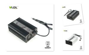 China UPS 0.6KG 5A 12 Volt Lithium Battery Charger 12v Li Ion Charger wholesale