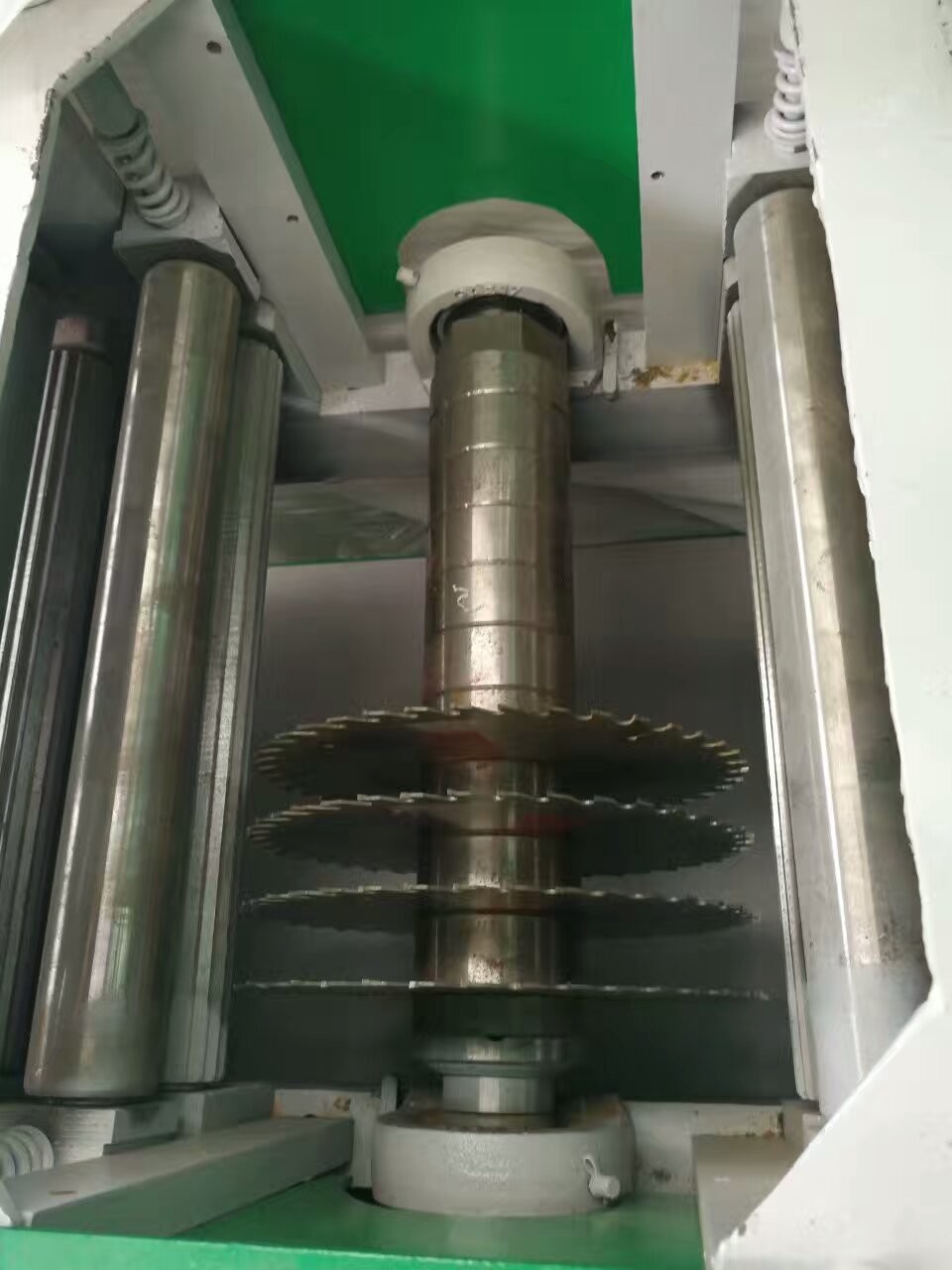 Multiple Blades Multi Ripsaw Wood Circular Saw Machine 7.5KW-13KW