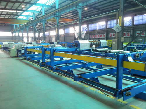 0.3 - 0.8mm PLC Steel Roof Panel Roll Forming Machine , Roofing Sheet Roll Former