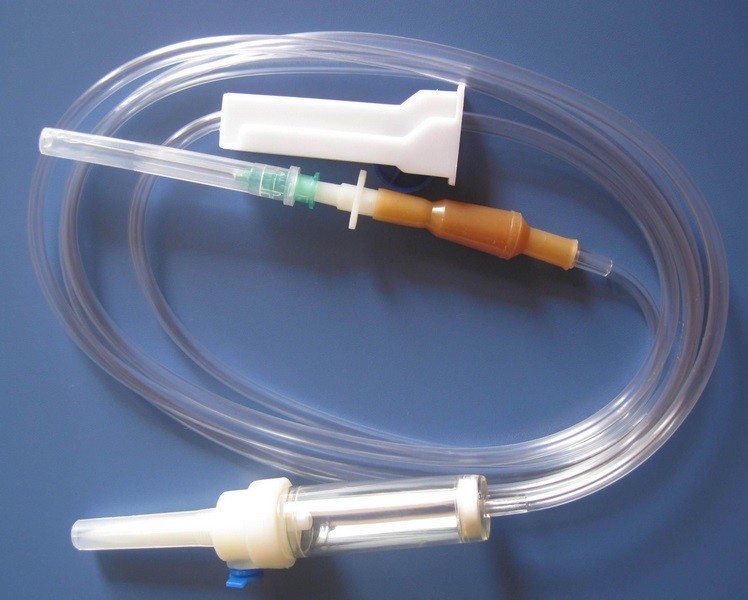 5um Disposable Infusion Set IV Set With Luer Lock Or Luer Slip Connector Tube Clamp Available