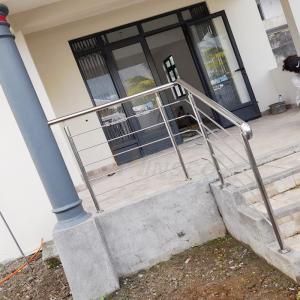 China Hairline Stainless Steel Inox Staircase 201 304 316 Handrail Modern Design wholesale