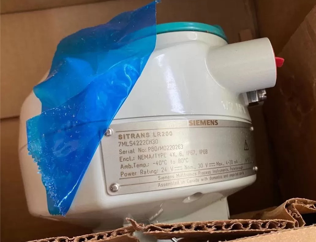 Siemens 7ML5422-2CH30 SITRANS LR200 Radar level transmitter with polypropylene rod