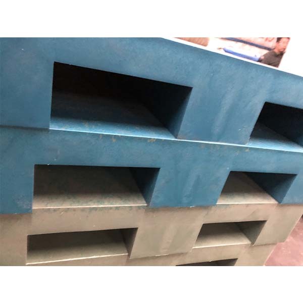 Brazil Pressed Plastic Pallet Machine for Waste Plastics Solution