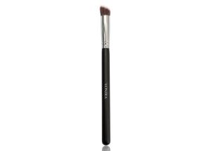 China Small Flat Angled High Quality Makeup Brushes / Buffer Foundation Brush wholesale