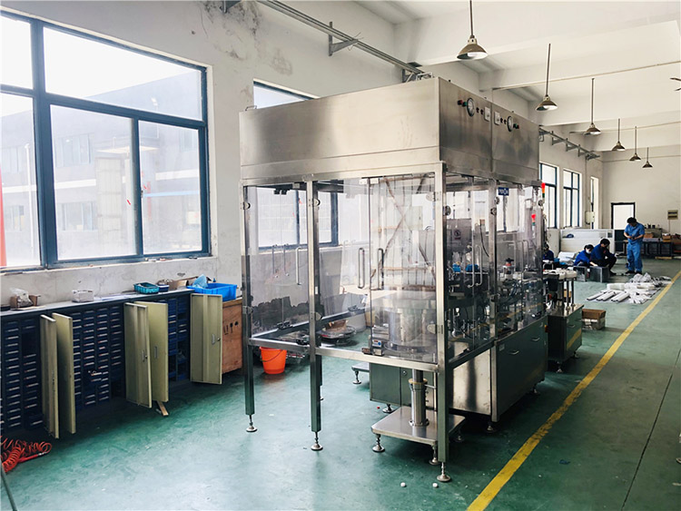 High quality cheap small volume liquid filling machine