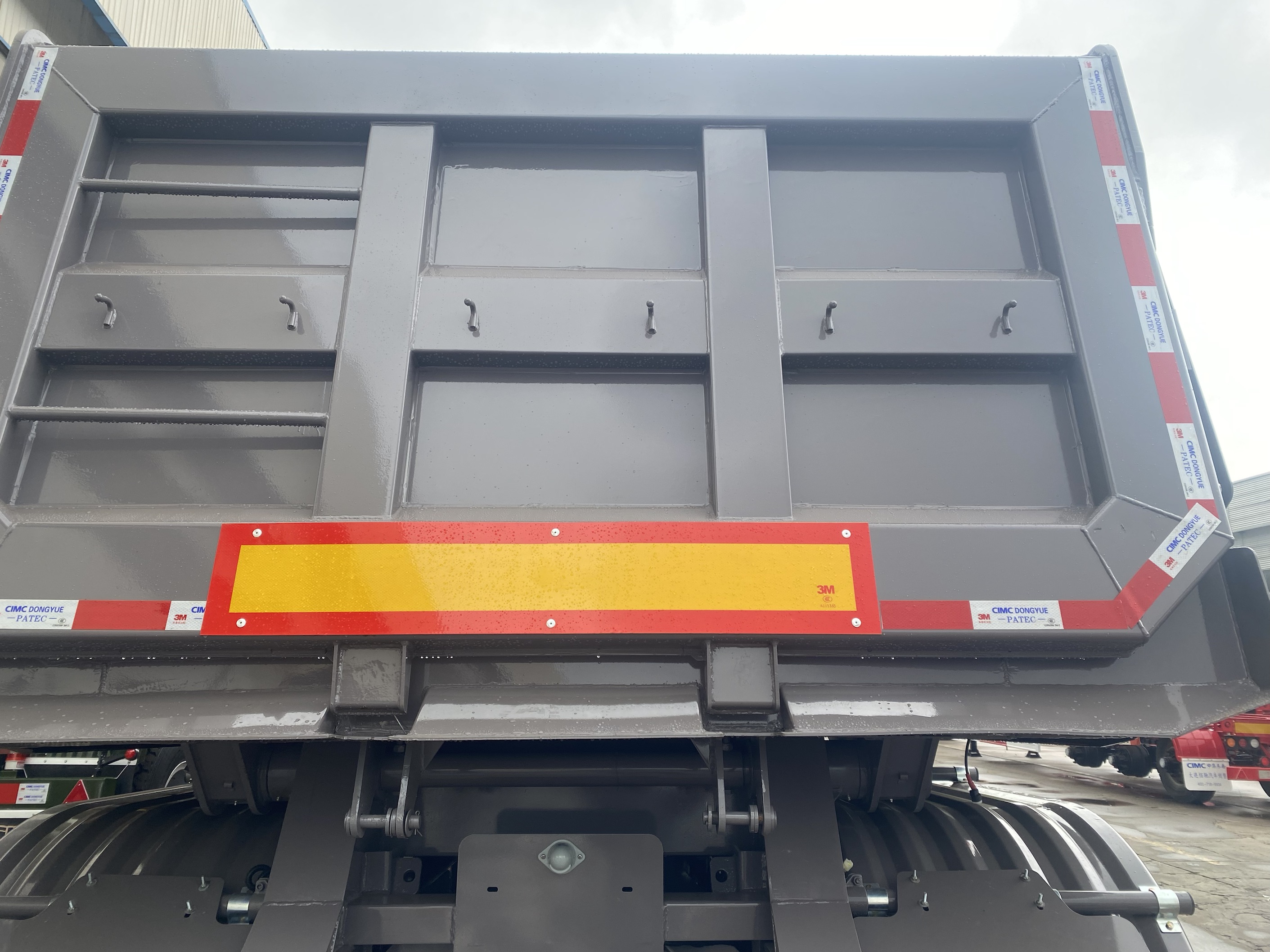 CIMC 40 Cubic Side Tipper End Dump Truck Trailer 3-Axis Steel Semi-Trailer