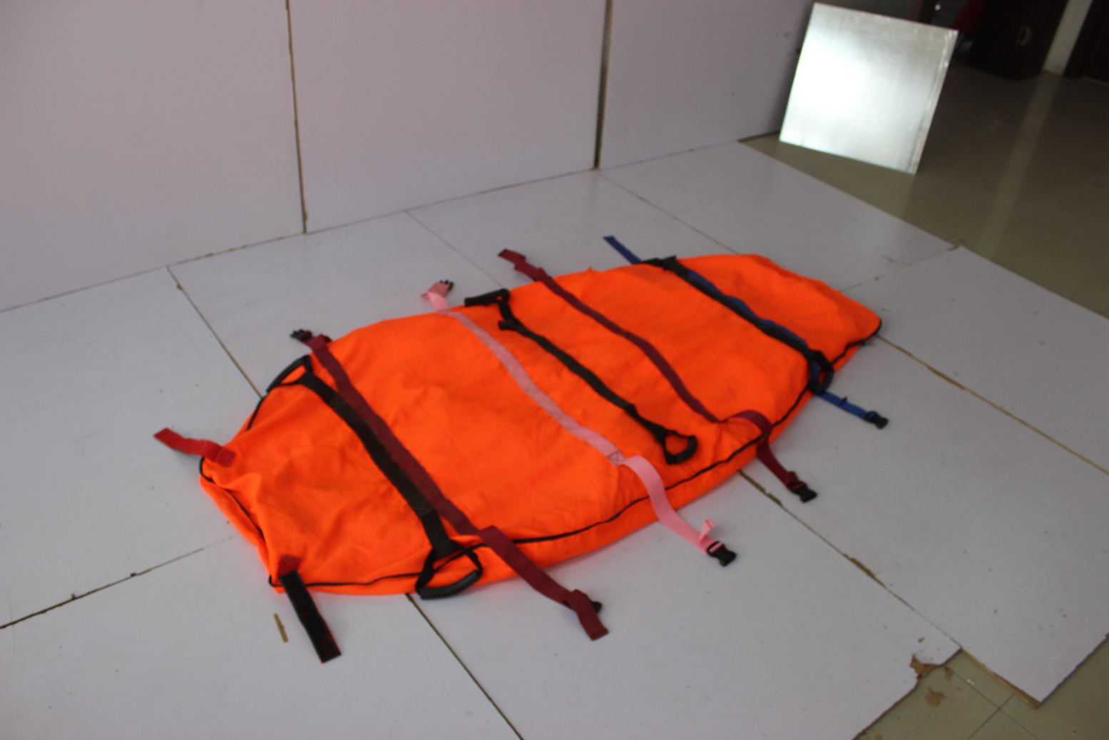 Medical Emergency Rescue Equipment Stretcher Foldable Air Vacuum Mattress