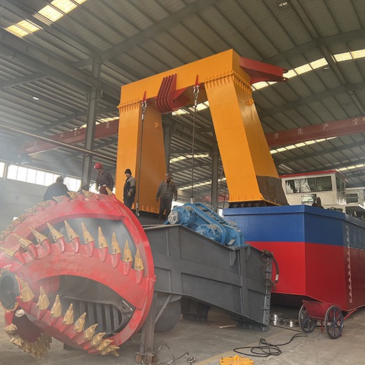 43 Meter Dredger Boat CCS With Rock Cutter Head And GPS Navigation