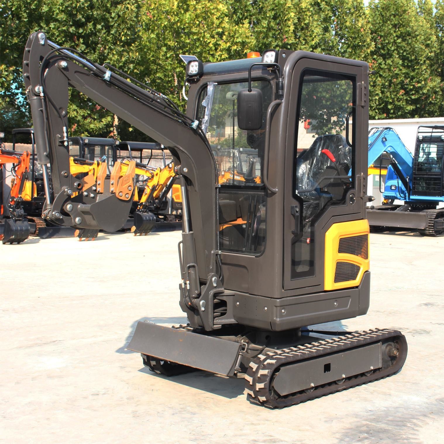 1.8 T Excavator Smooth Hydraulic Pilot 1800KG Mini Excavator Agricultural Digger