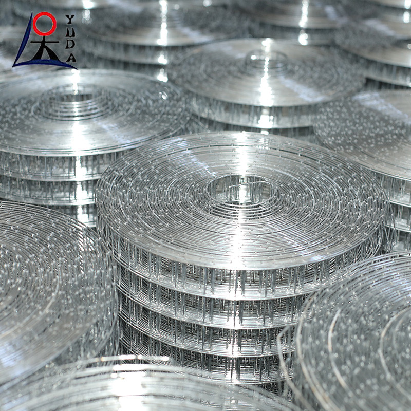 Square Hole Welded Wire Fence Panels Gi Wire Mesh 2.0mm-4.0mm