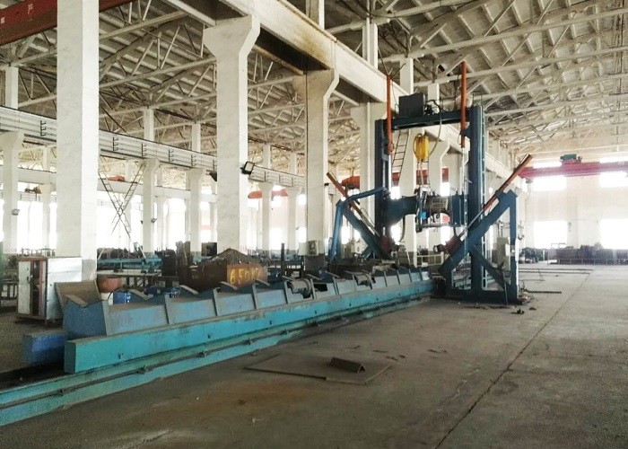 470 - 630 Mpa TV / Radio Antenna Tower With Angle / Tubular Steel Member