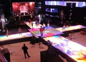 China DIY FCC Interactive Led Light Up Dance Floor 43222 Pixels 4m Viewi Distance wholesale