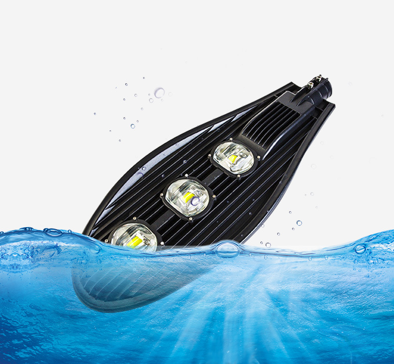 Anti Corrosion Outdoor LED Street Lights For Road Lighting High Lumen No Rust