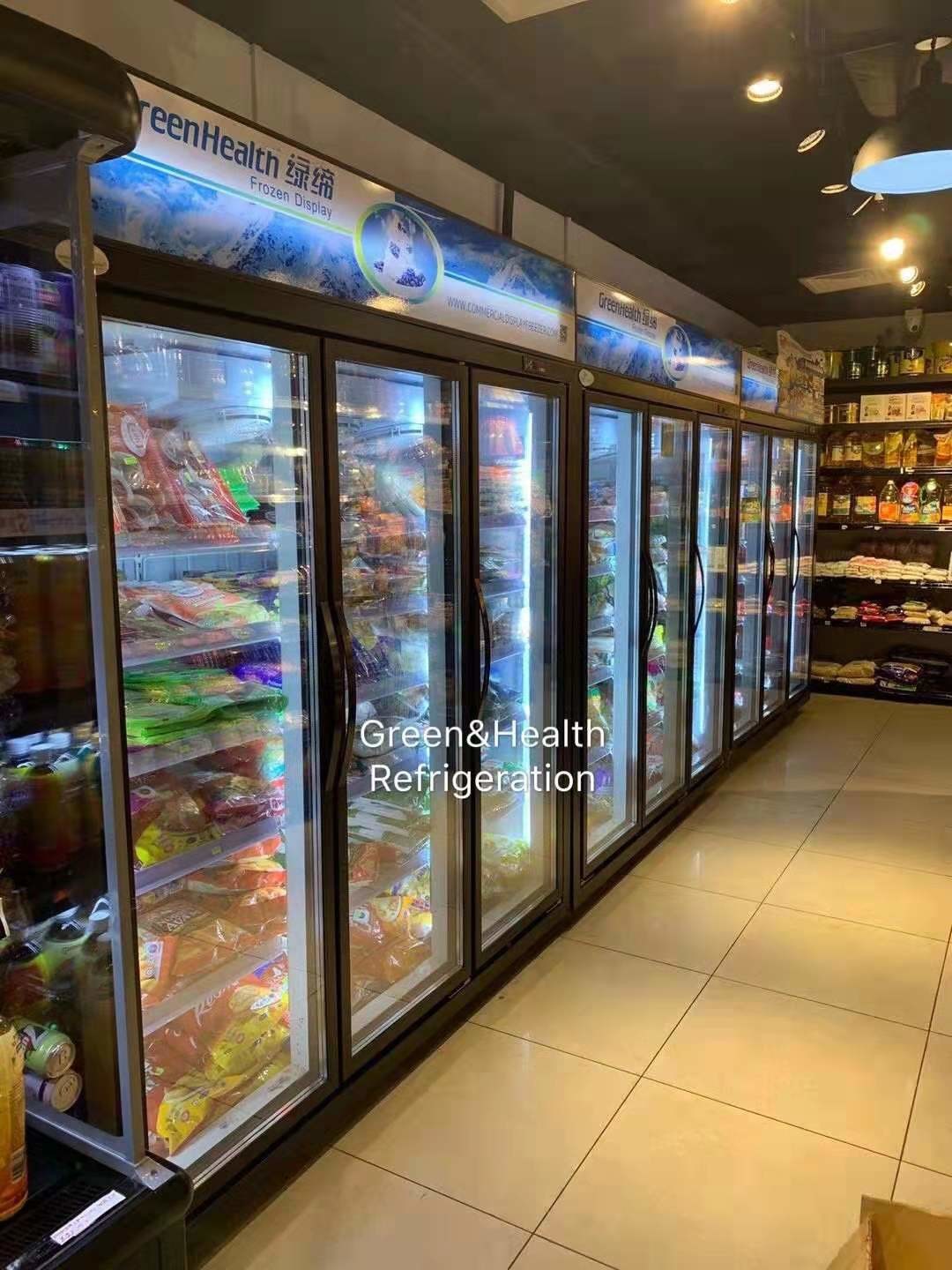 Commercial Upright Vertical Drink Beverage Display Fridge With 400 / 800L