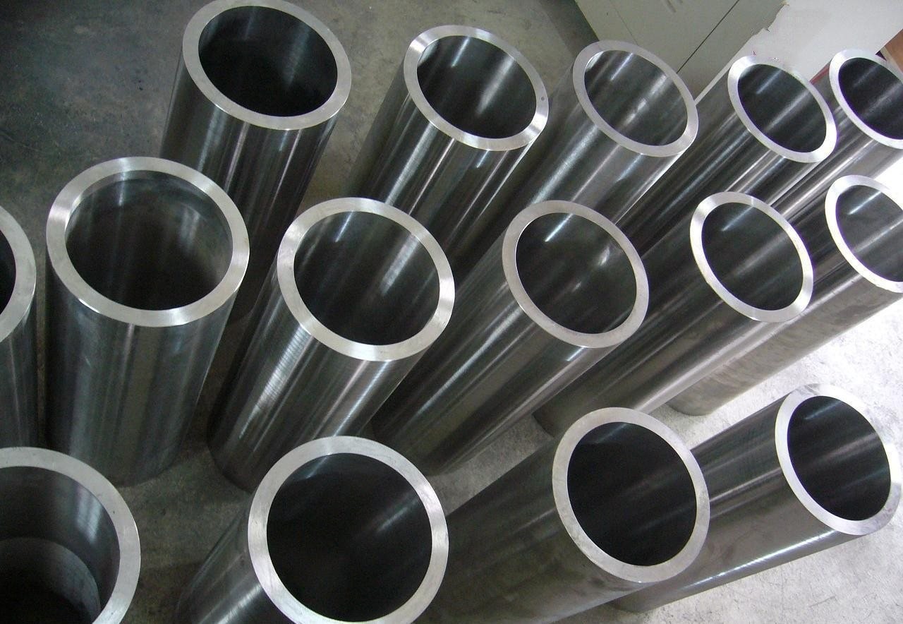 Hot sale Titanium Welded/Seamless Pipe , High Purity Titanium Seamless Tube Gr2, Best price titanium tube for marine