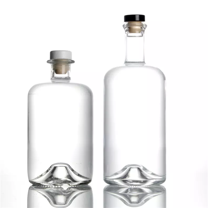 Clear Empty Short Alcoholic Gin Liquor Bottle With Cork Stopper for Glass Products