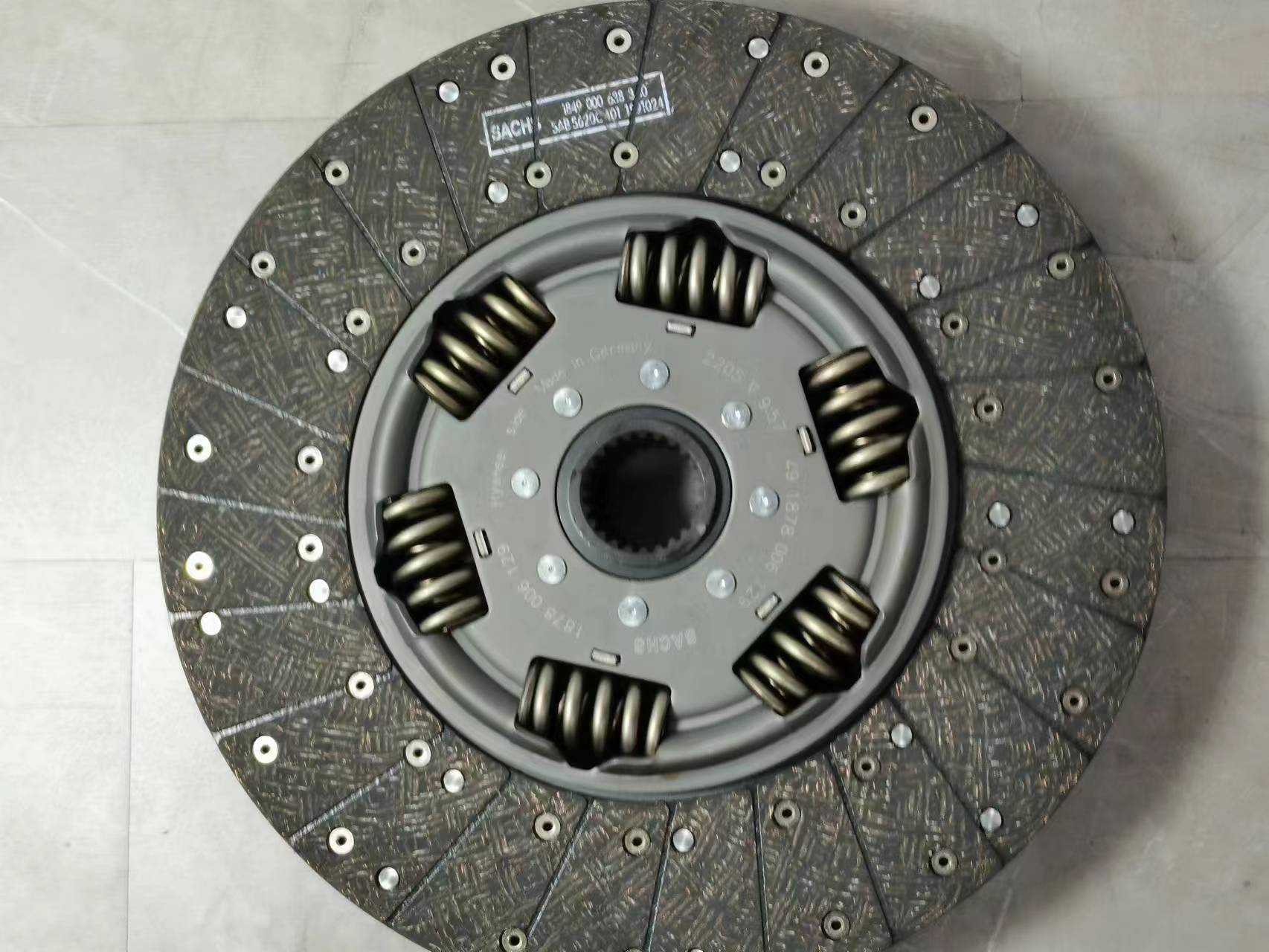 Clutch Plate for Heavy Duty Truck Parts 430mm Size OE NO. 1878006129