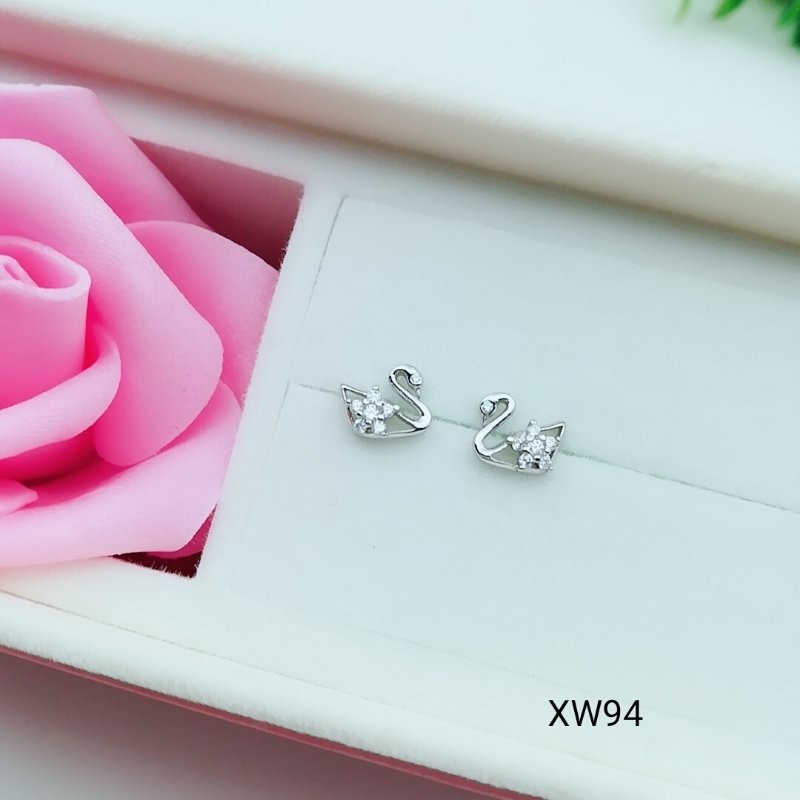 2018 New Style stud earrings Beautiful Silver Earrings For Women XW125