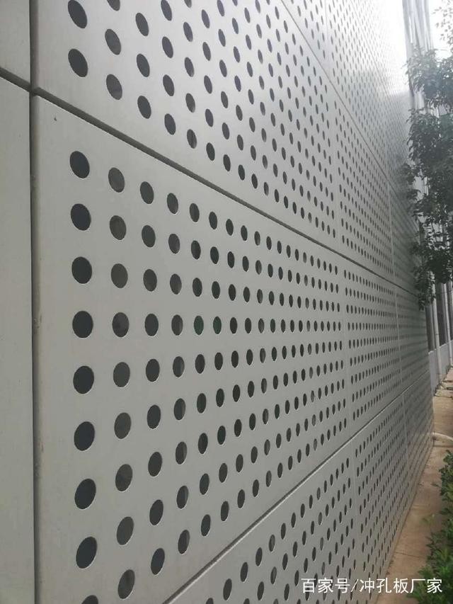 Slotted Perforated Aluminum Sheet Metal Screen 0.3mm - 1.2mm Thickness