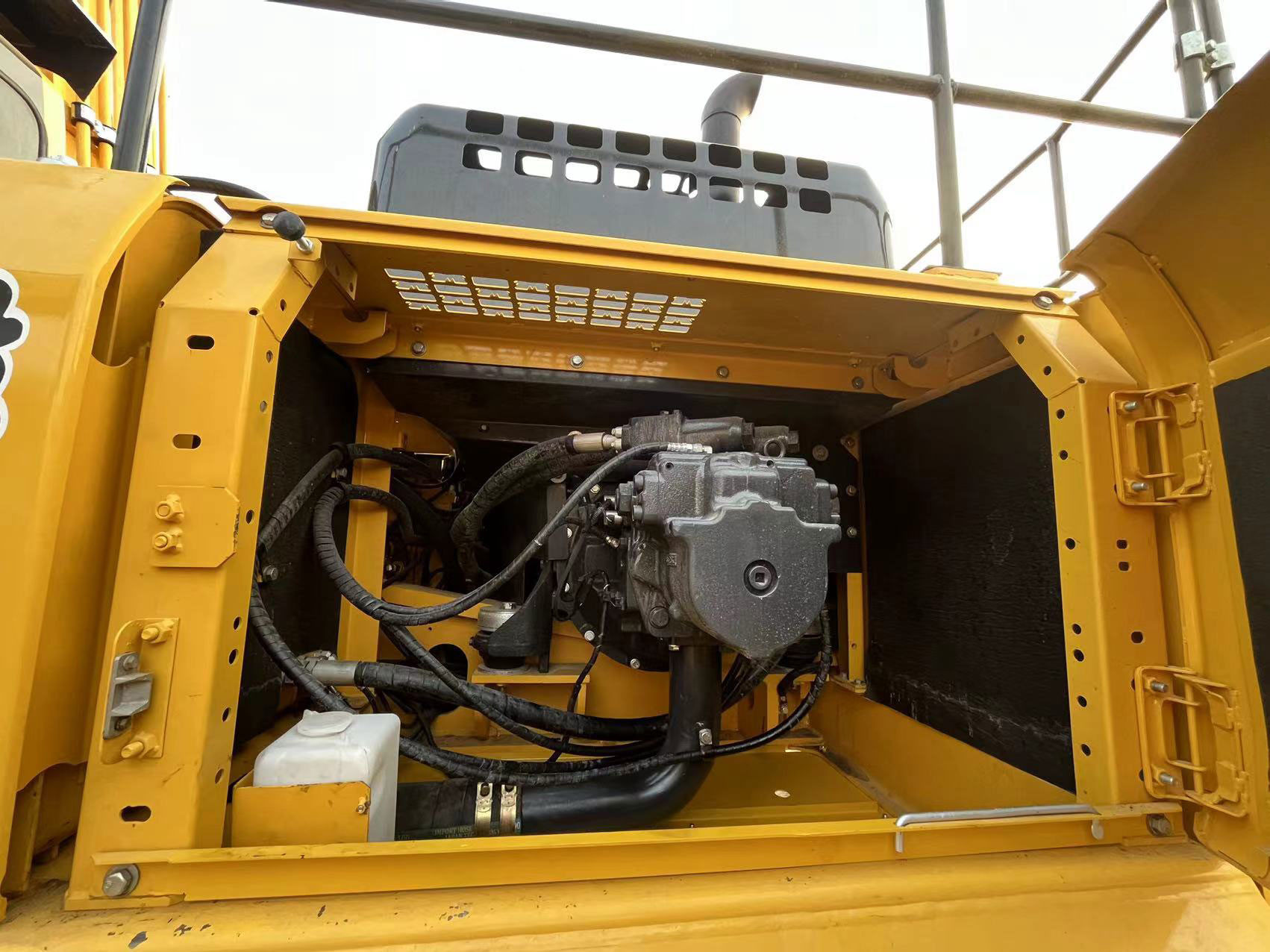 PC400-7 Used Komatsu Excavators Large Size 1.9m3 Capacity Bucket