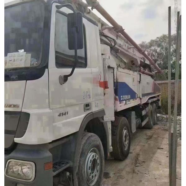 Zoomlion 56 Meter Stable Work with Low Price Truck Mounted Pump Truck