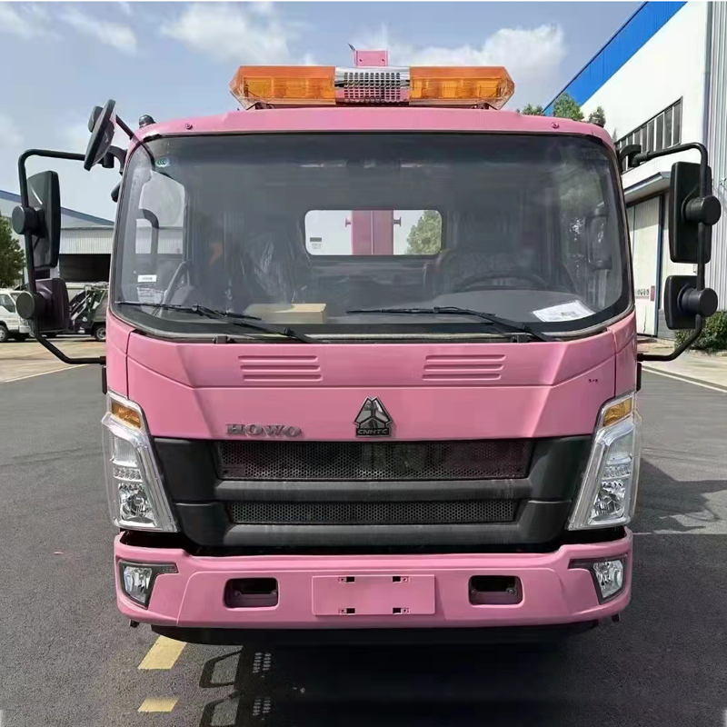 SINOTRUK HOWO 4 Tons Road Rescue Trailer With 4 Tons Crane Road Rescue Trailer With Crane One Tow Two Wrecker Mounted Crane