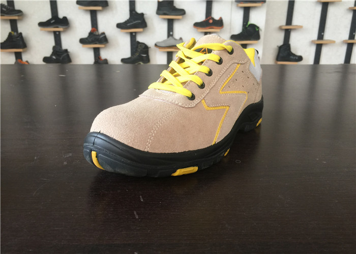 Formal Stitching Even Rubber Safety Shoes Lightweight Abrasion Resistant