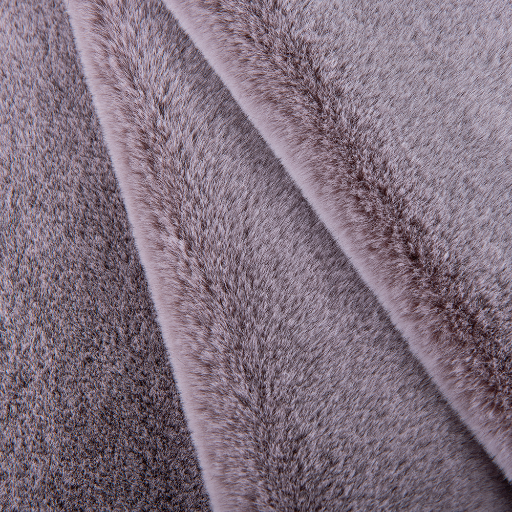 White Tip Color Printing Mink Rabbit Fur Fabric for Garments 133×100 Density and Soft