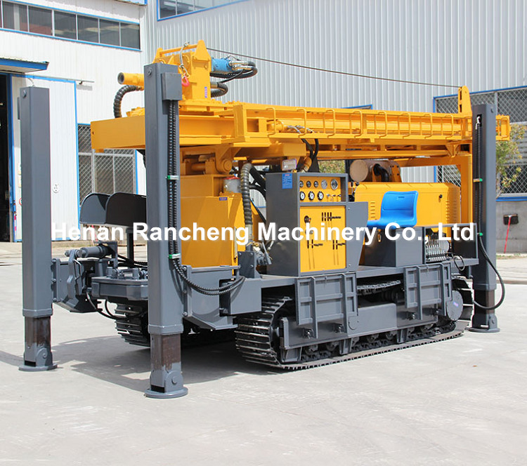 Crawler Mounted Water Well Drill Rig 91KW Engine 55r/min - 115r/min Rotary Speed