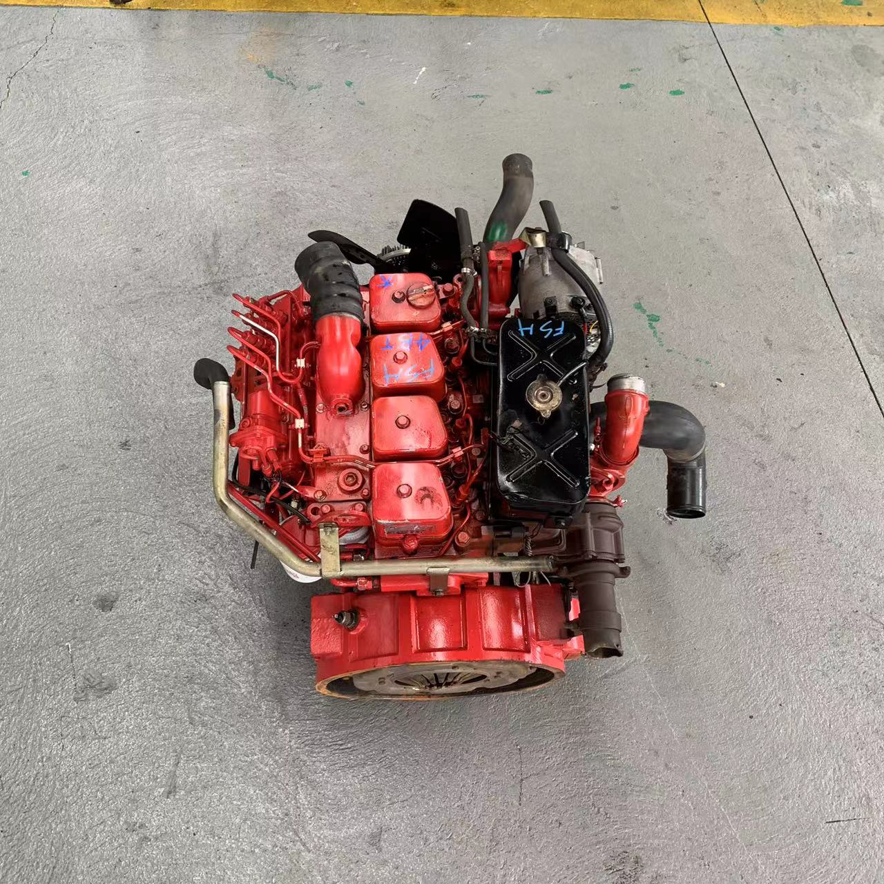 Supply 4BT Large Pump Used Diesel Engine for Cummins Van 2000-2002 2.8 Displacement