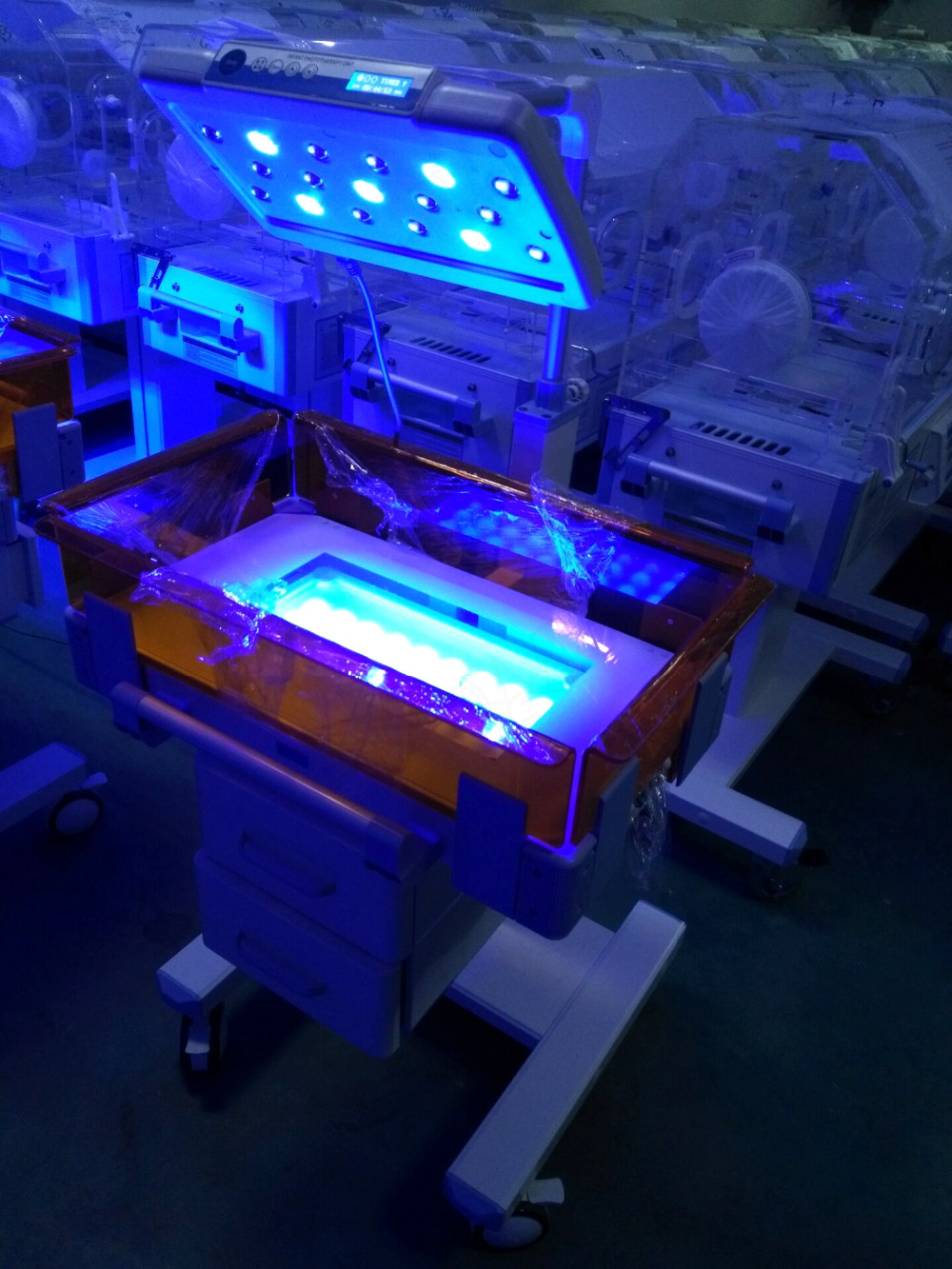 China factory price Double side neonatal LED phototherapy/Infant Phototherapy Unit for medical