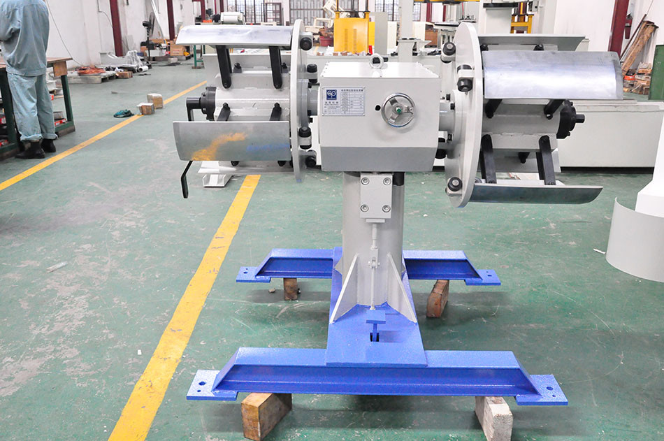 Steel Coil Decoiler Metal Sheet Double Head Material Rack for Stock Thickness 0-1.6mm