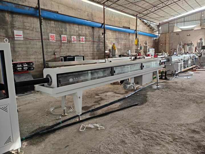 OEM ODM Automatic Plastic PE HDPE PPR Tube Pipe Single Screw Extruder Machine / Hdpe Pipe Extrusion Line