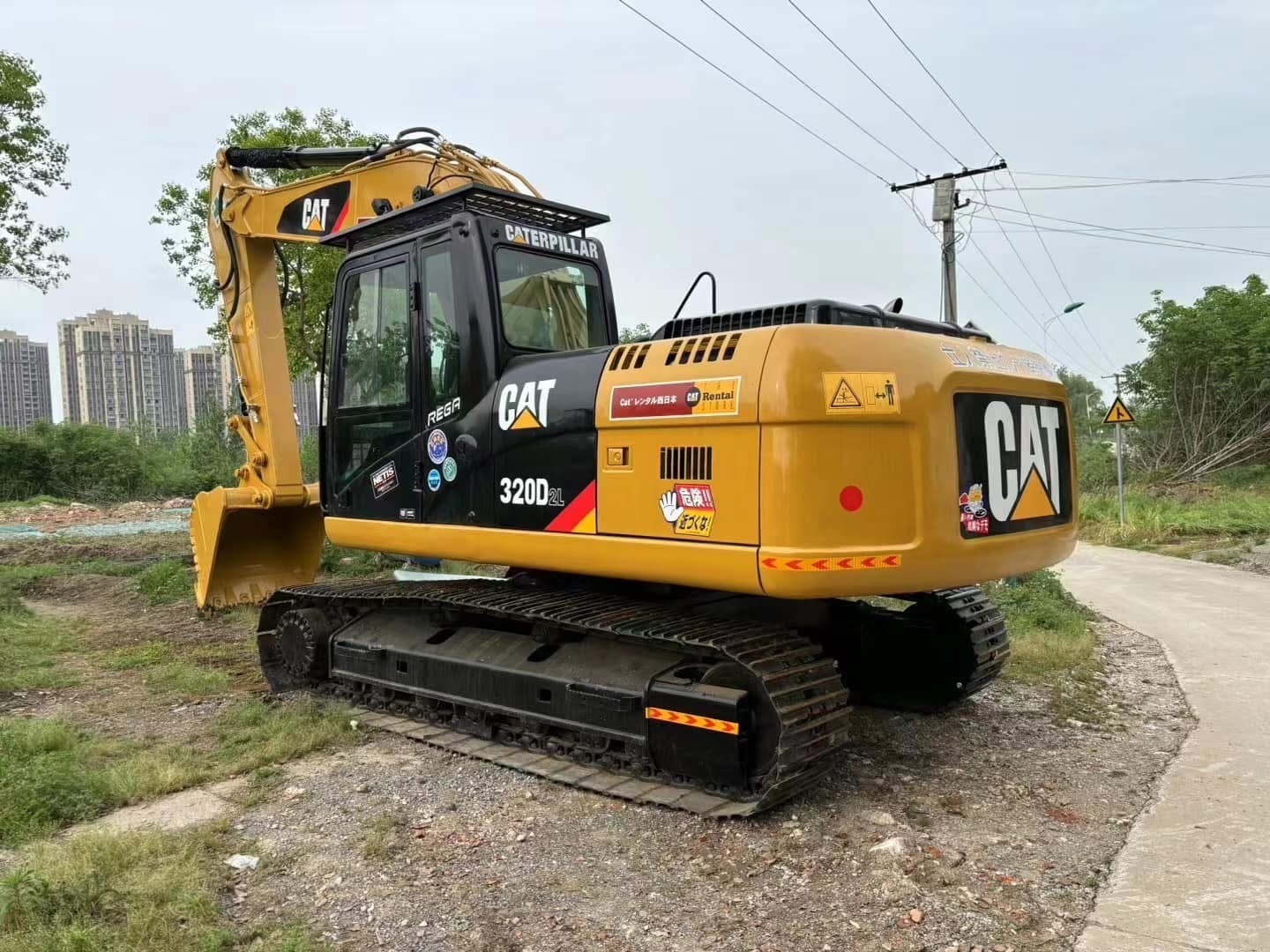 Hot Market Sale Original Japan Middle Construction Digger Machinery CAT320D2 Used Excavator CAT320D With Perfect Performance