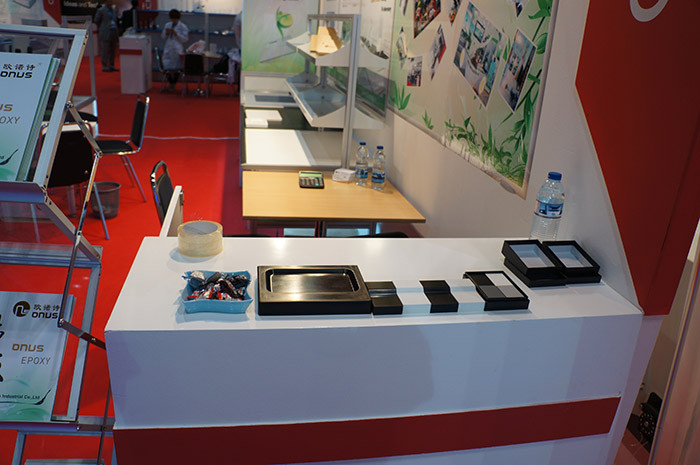 Cuttable corner countertop damp proofing with laboratory work surfaces