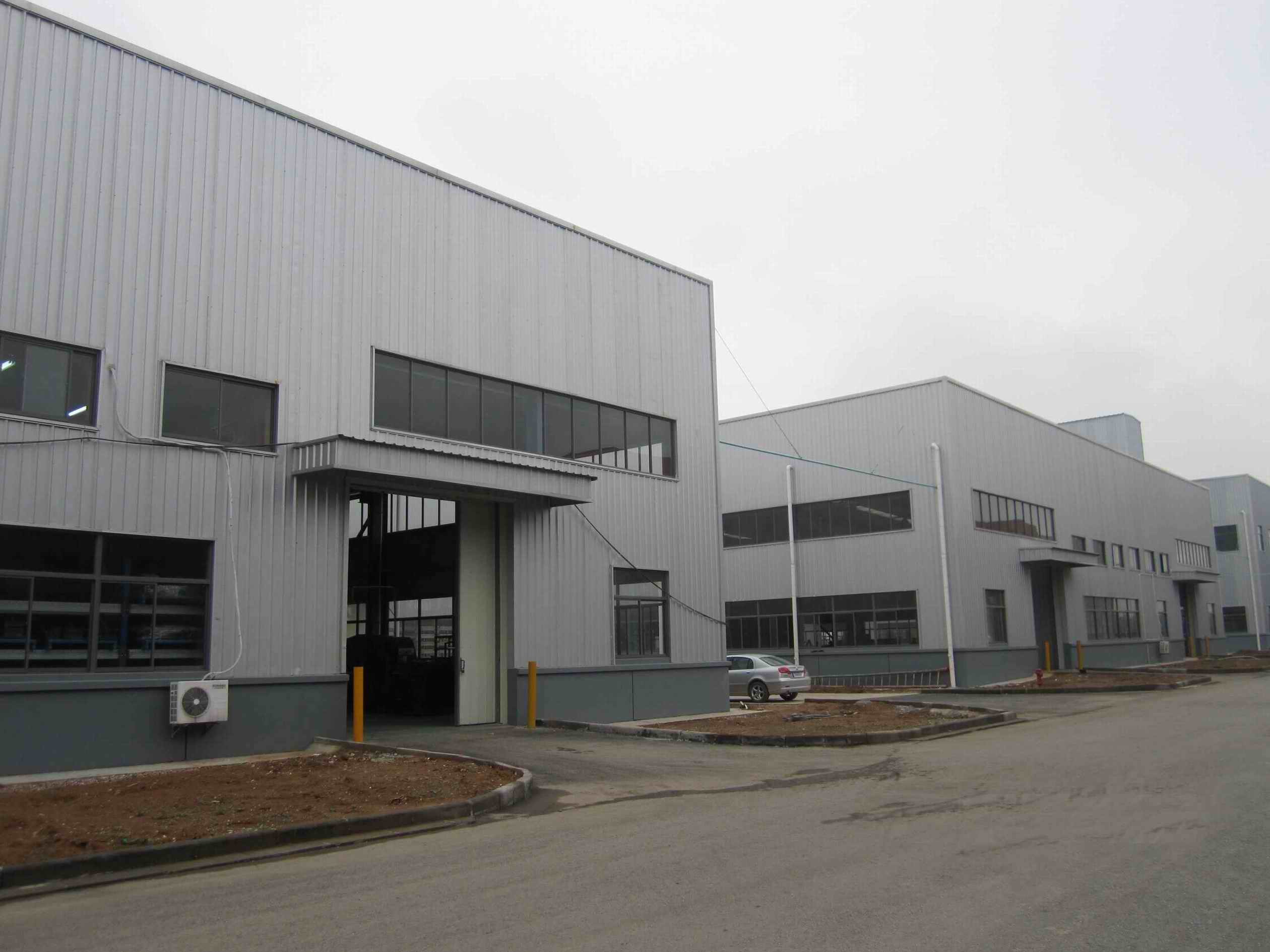 Earthquake Resistant Q355 Industrial Steel Building Metal Warehouse Building Construction