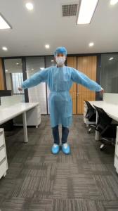 China S&amp;J PP Disposable Protective Isolation Gowns wholesale