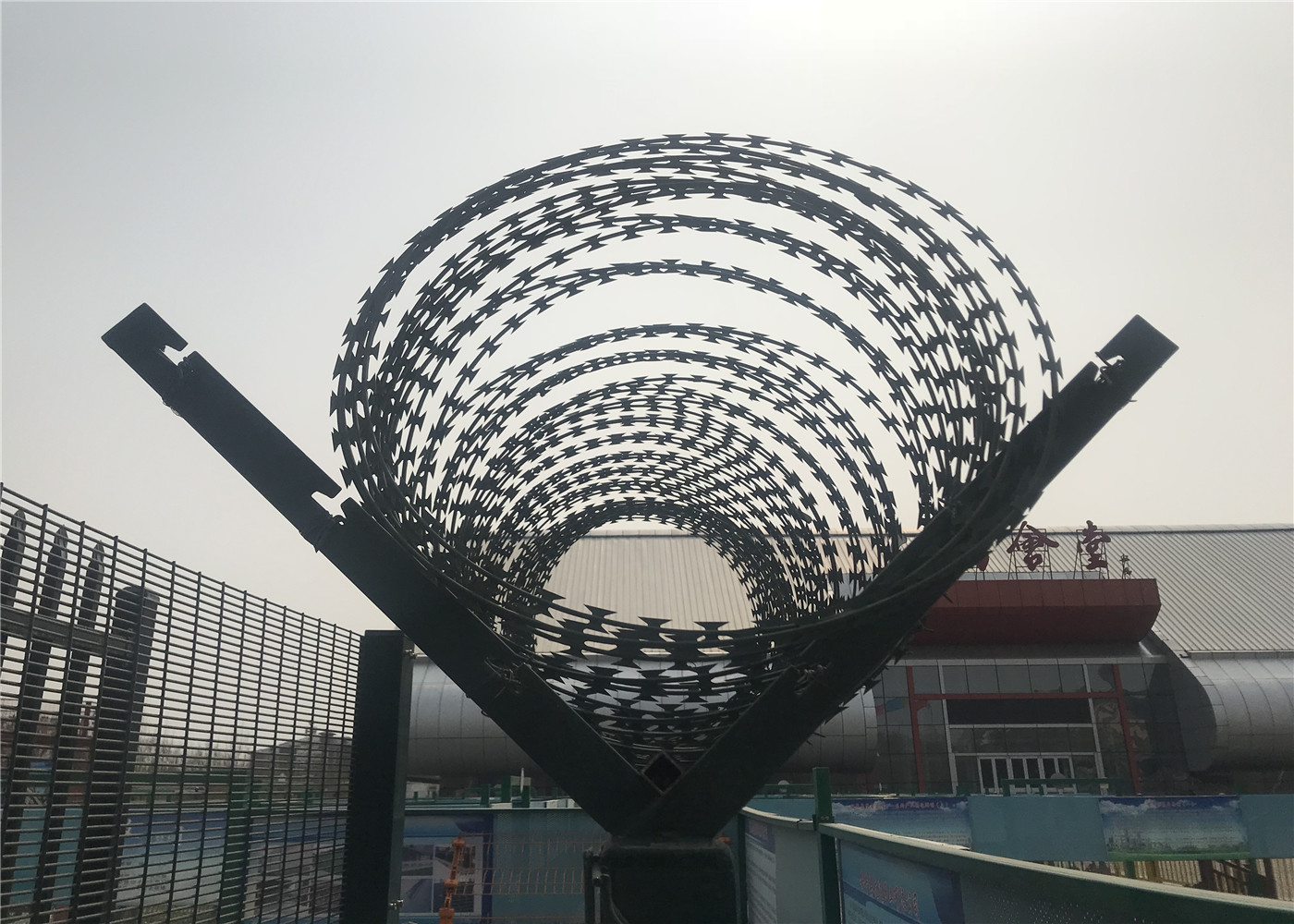 Heavy Duty 358 Mesh Panels Made In China ,High Securty ,Anti Cut Mesh ,Anti Climb ,High Security Mesh ,visible Wall