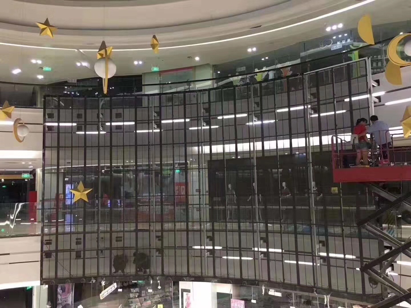 32873 1000cd Led Window Display Screen Glass 3840hz