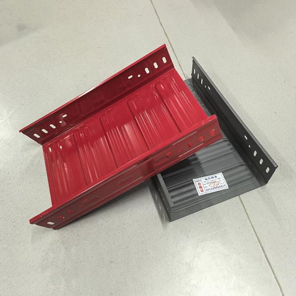 Customizable Length Galvanized Steel Solid Bottom Cable Tray 50mm - 300mm /