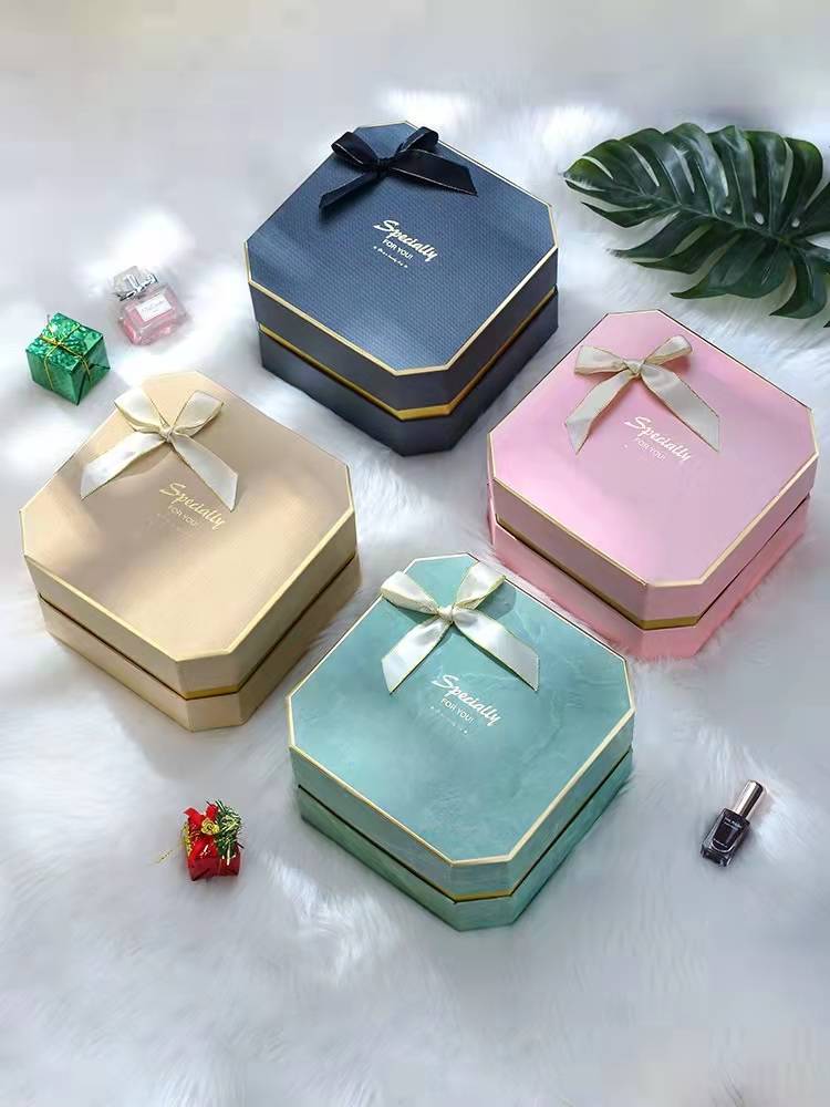 Birthday Candy Gift Cardboard Box Baby Pink Cosmetic Perfume Bottle Package
