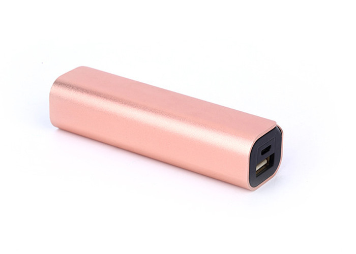 2600 Milliampere Slim Metal Power Bank With Over Load Temperature Protections