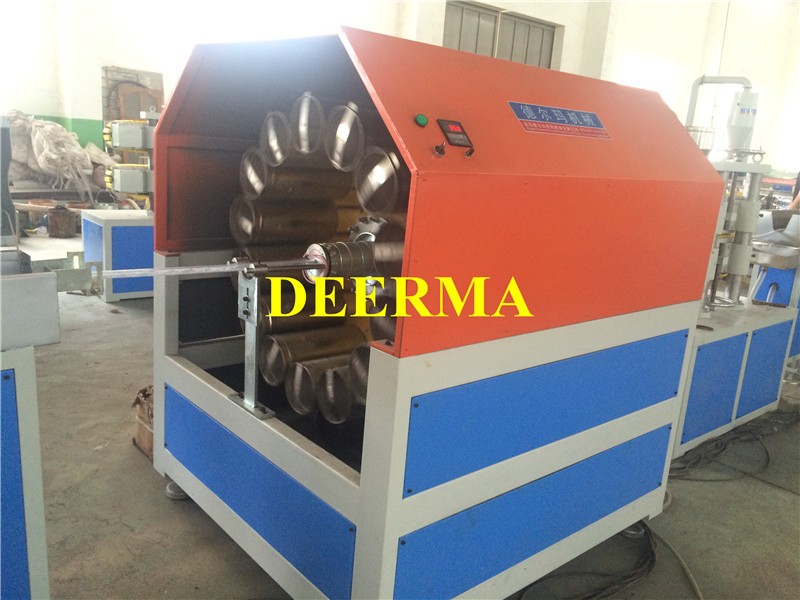 15kw Plastic Extrusion Machine 12mm - 50mm Garden Pipe Manufacturing Machine 38CrMoALA Screw