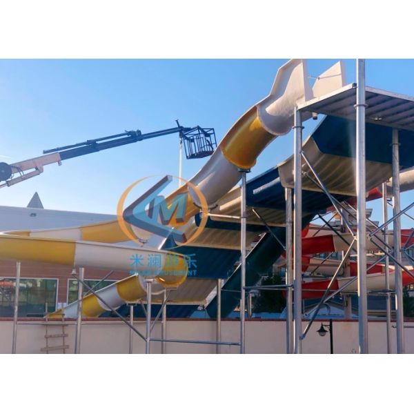 Custom Water Park Slide Fiberglass Material For Indoor Ourtdoor Use