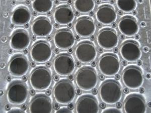 China Anti - Skidding Decorative Perforated Metal Sheet Stair Treads Round Hole Planks wholesale