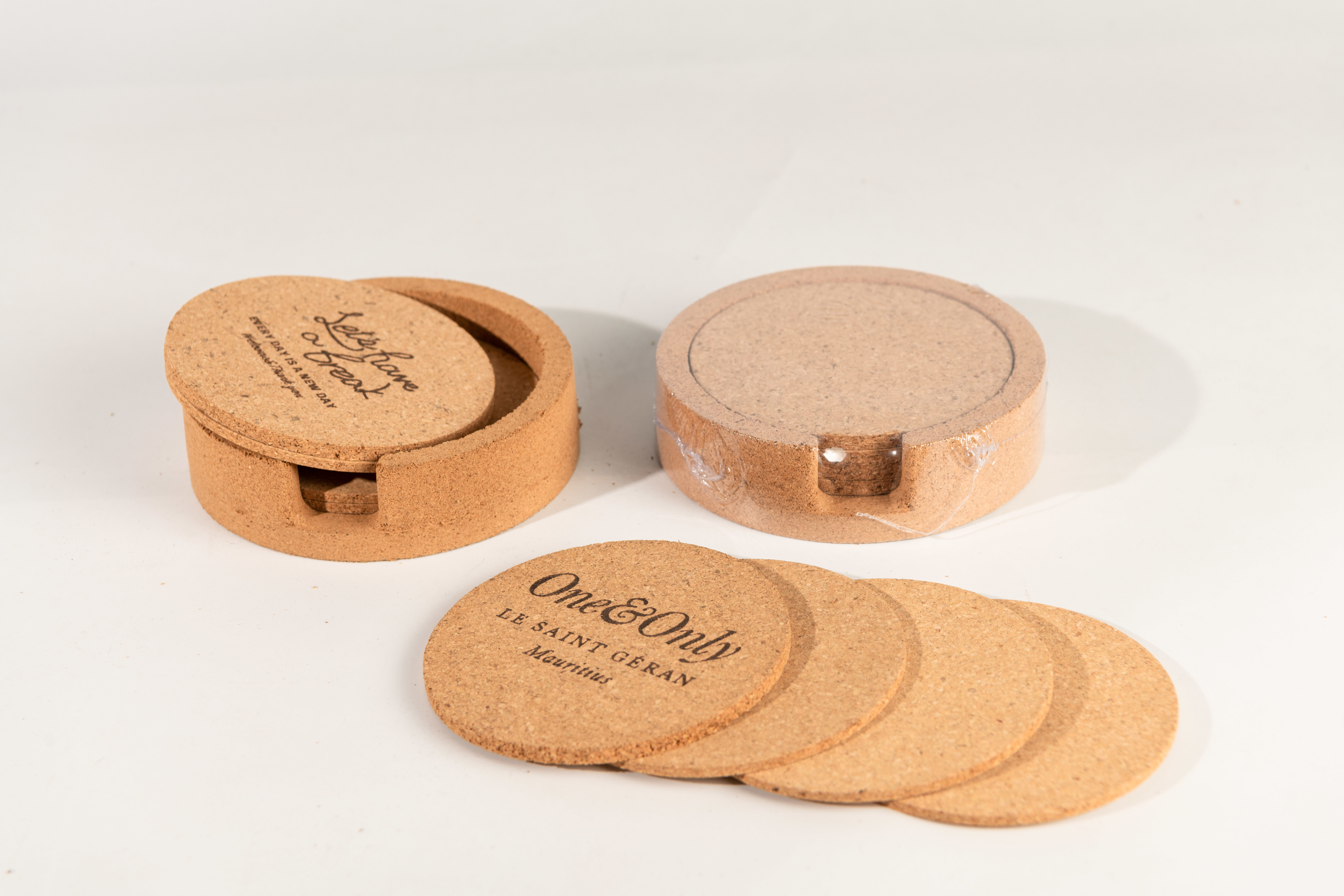 HOT SALE 4'' Square Cork Coaster Set of 4 With Holder Cork for Bar or Home Decoration
